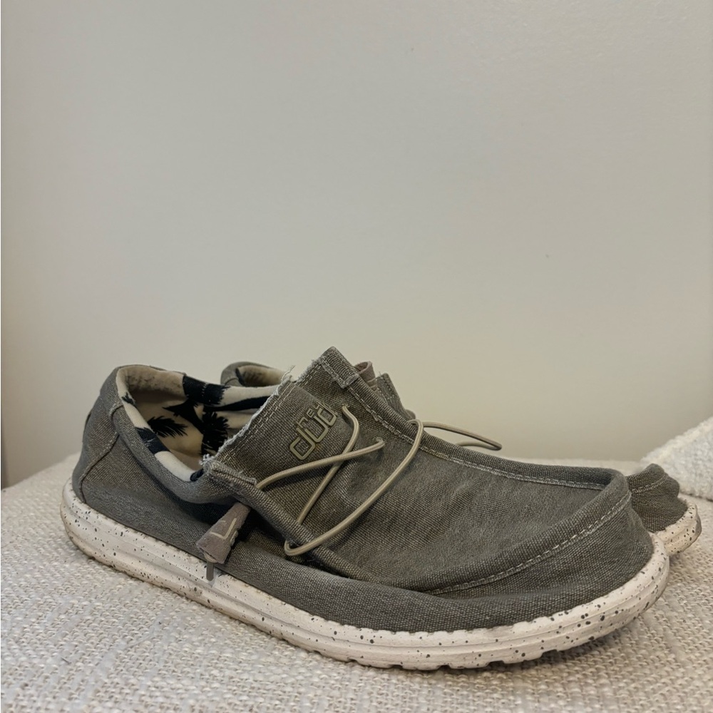 HeyDude men size 12
